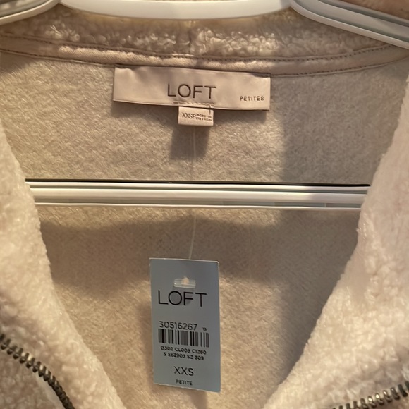 Loft Petite 1/4 zip ivory fleece pullover size XXSP - Picture 4 of 5